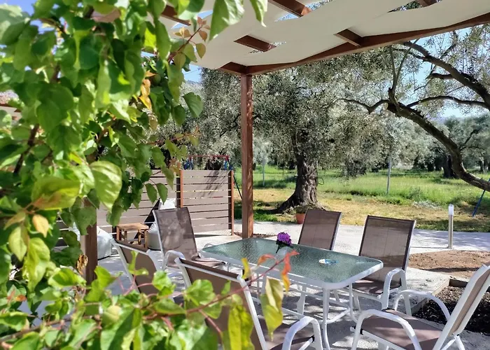 Chrisella Villa