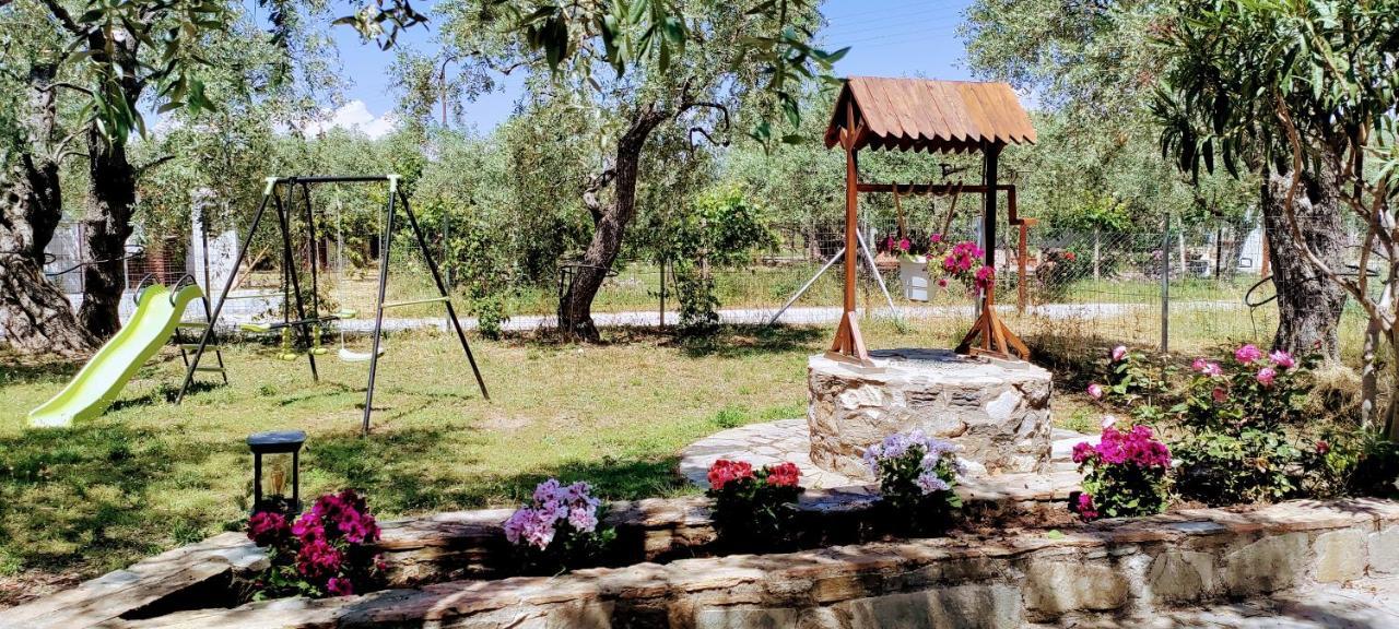 Chrisella * Skala Rachoni (Thasos)
