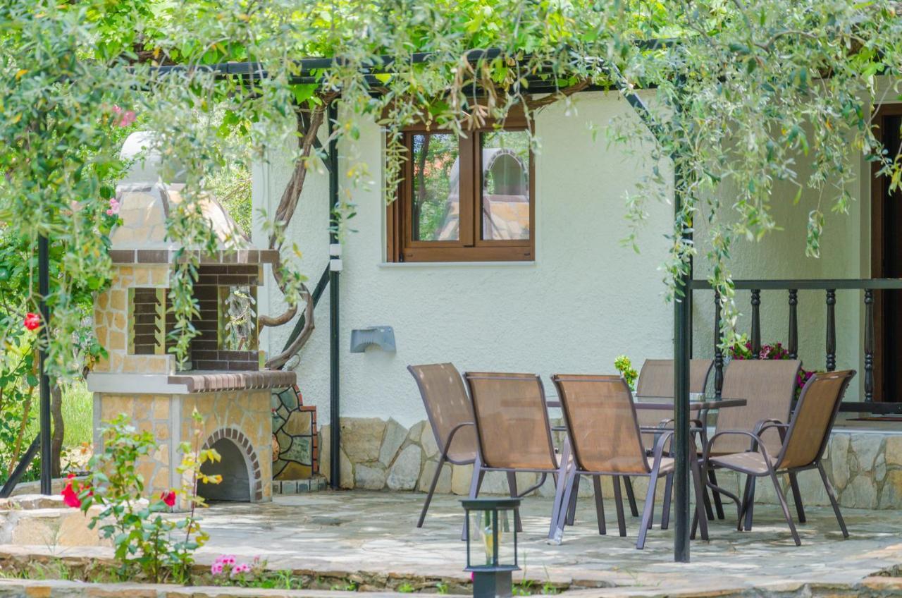 Chrisella Villa